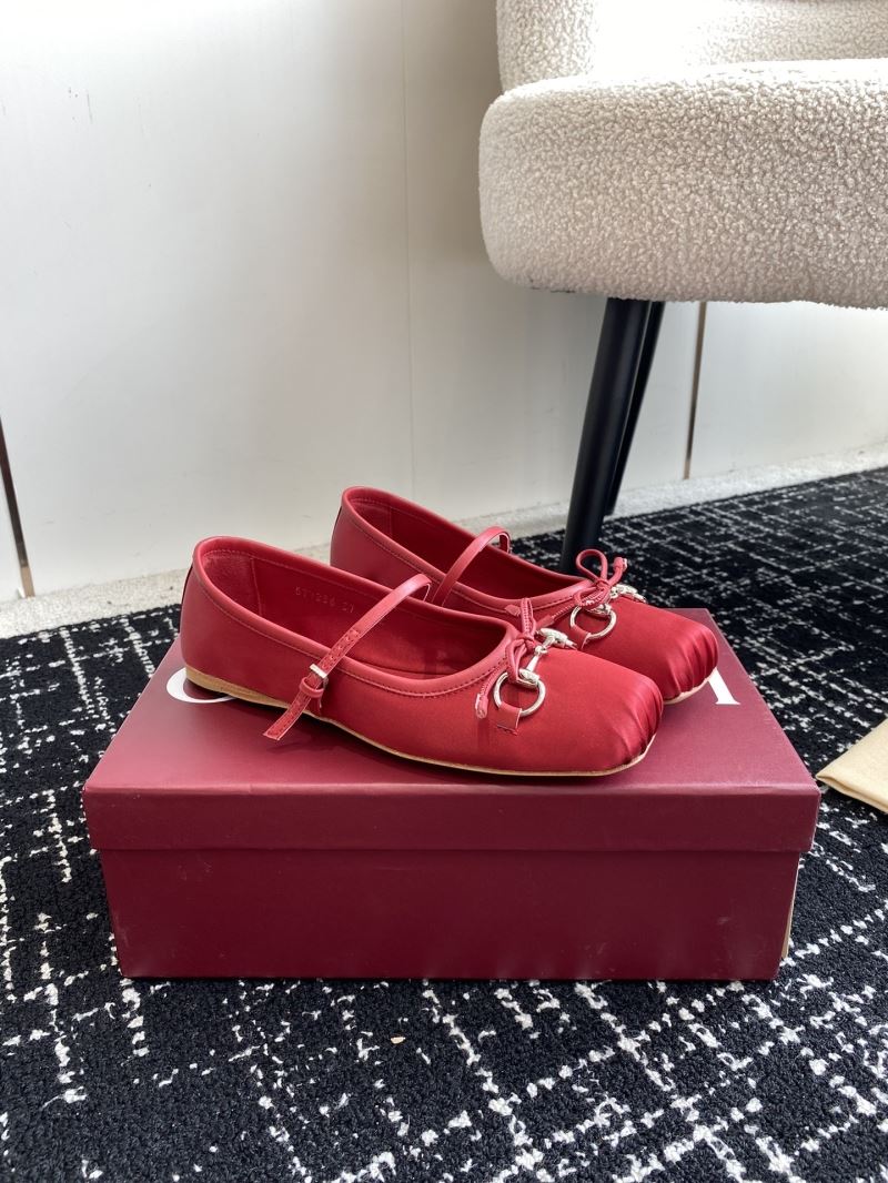 Gucci Flat Shoes